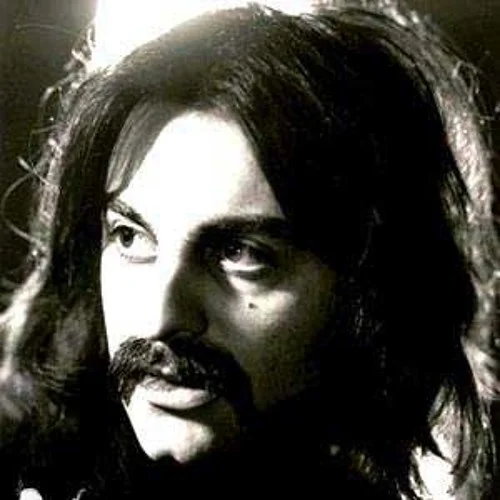 کاور «Mikhaam Beram Kouh»